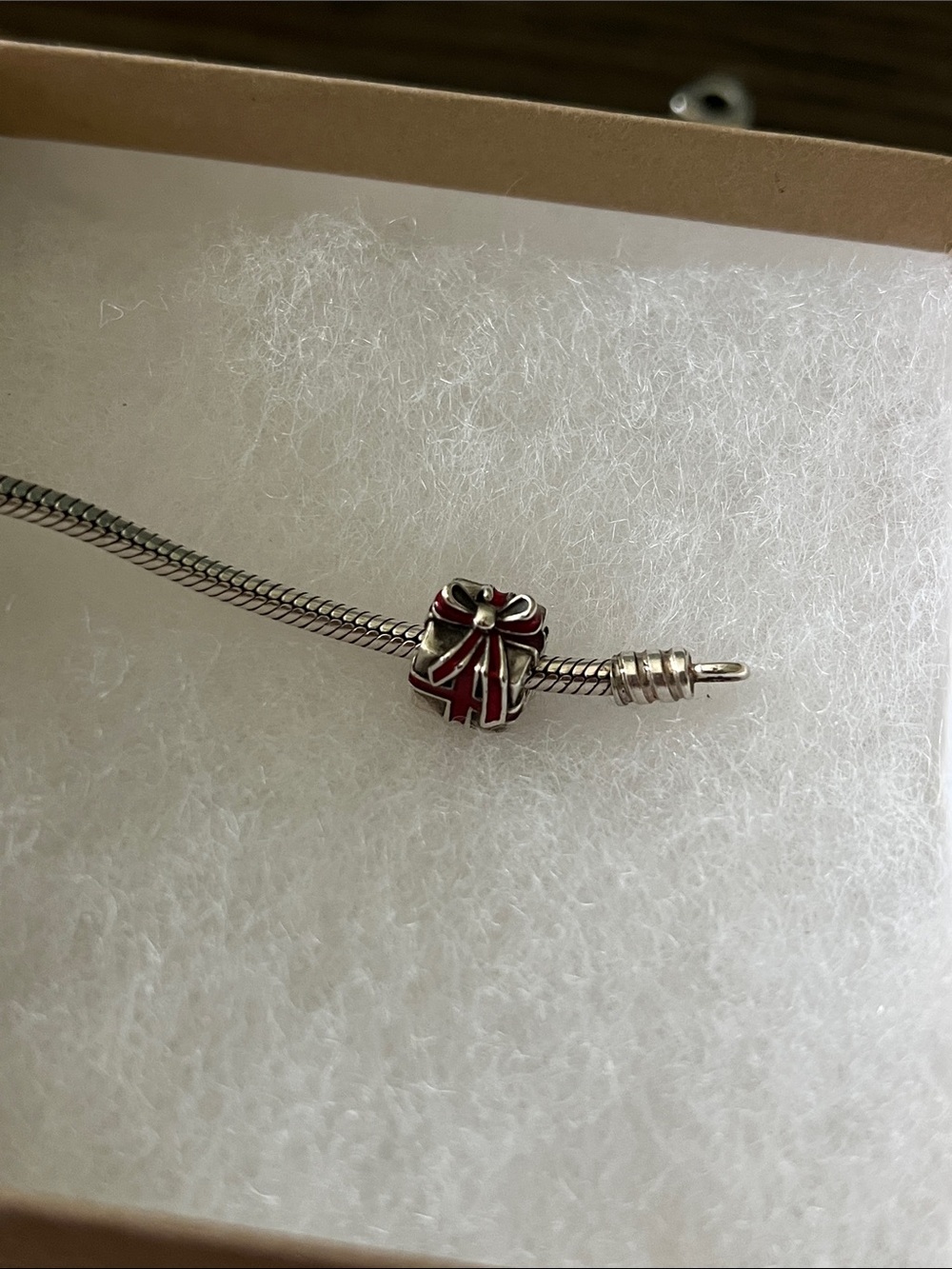 🎁 Pandora Red Enamel Gift Box Present Charm Bead 🎁